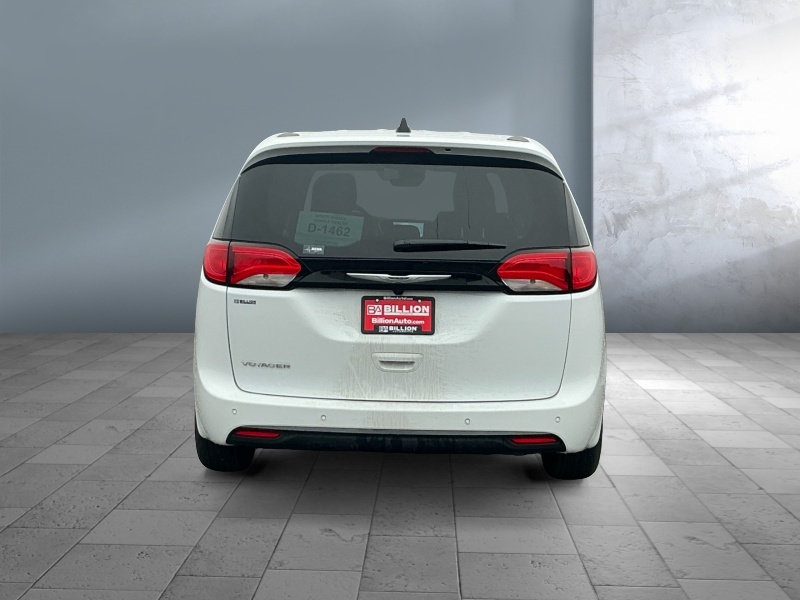 2026 Chrysler Voyager