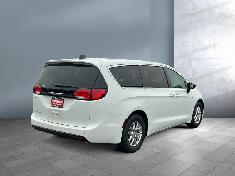 2026 Chrysler Voyager