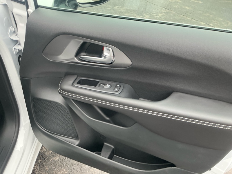 2026 Chrysler Voyager