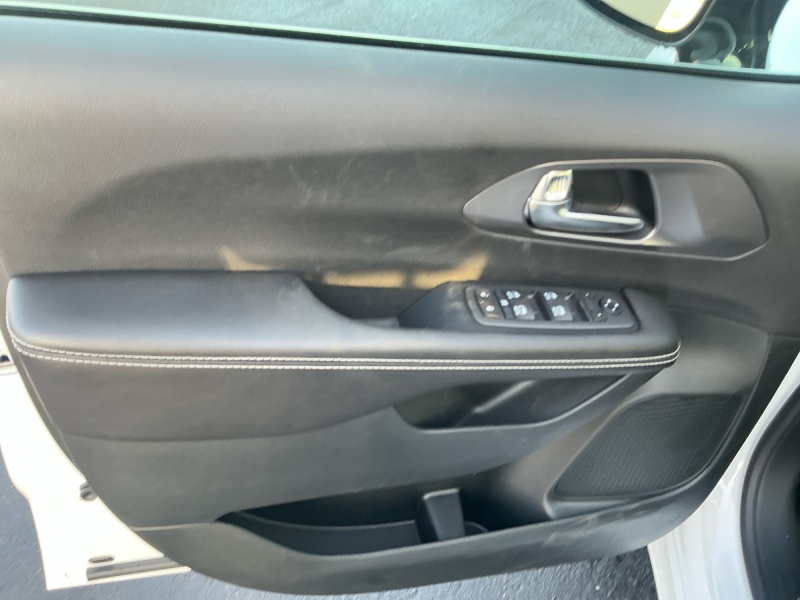 2026 Chrysler Voyager