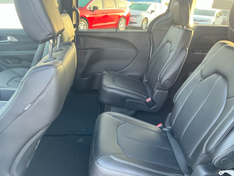 2026 Chrysler Voyager