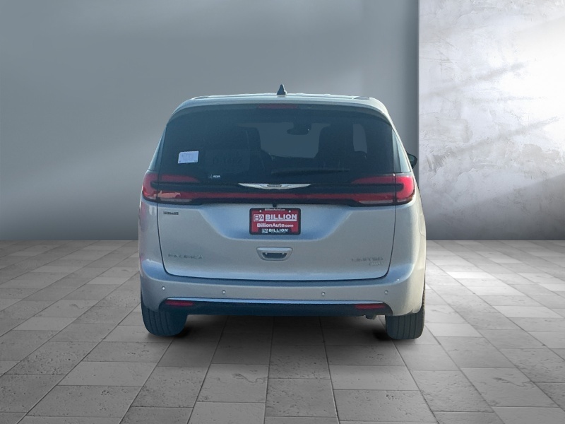 2026 Chrysler Pacifica