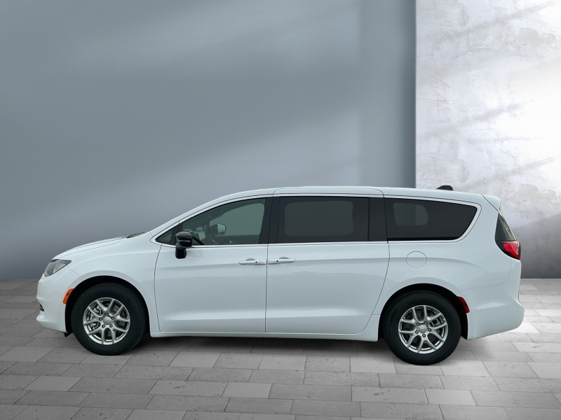 2026 Chrysler Voyager