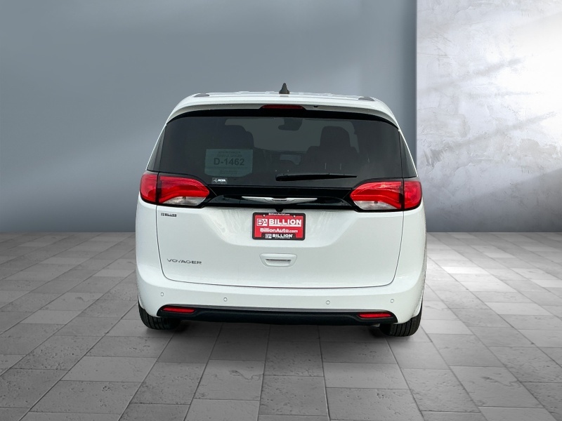 2026 Chrysler Voyager