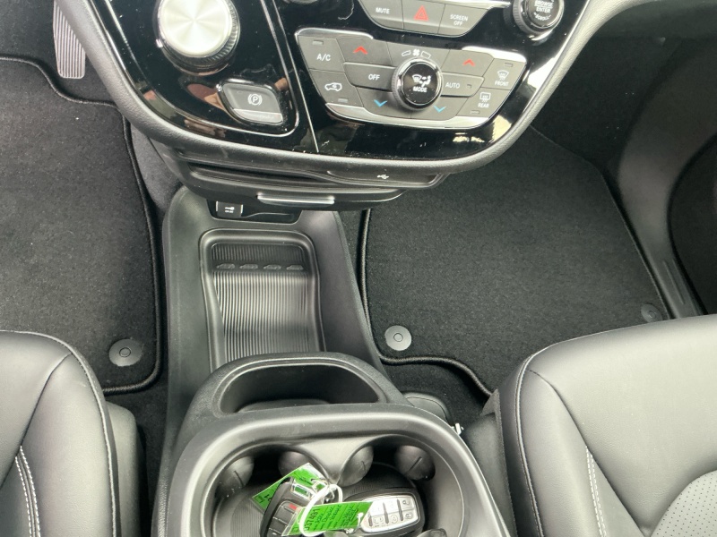 2026 Chrysler Voyager