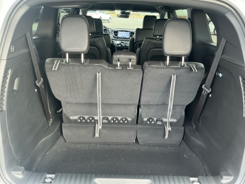 2026 Chrysler Voyager