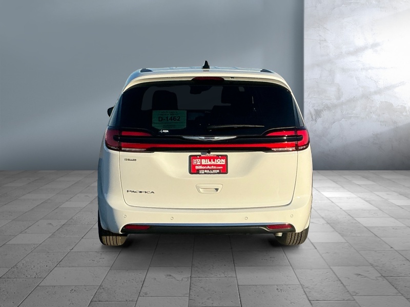 2026 Chrysler Pacifica