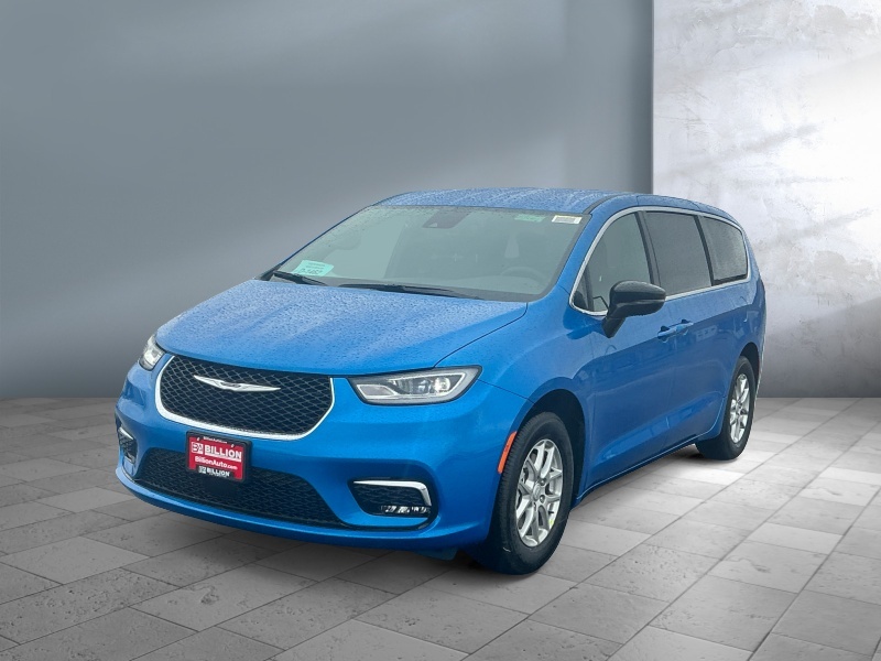 New 2026 Chrysler Pacifica Select Vans