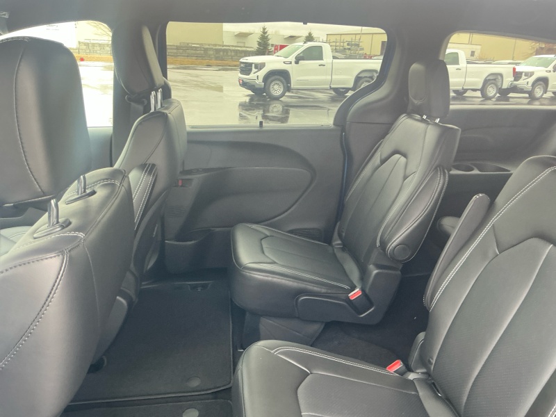 2026 Chrysler Pacifica