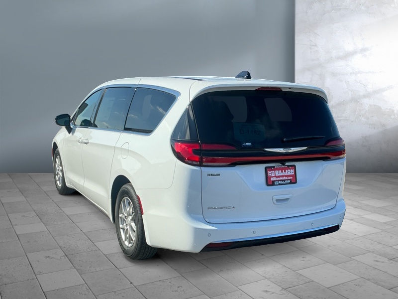 2026 Chrysler Pacifica