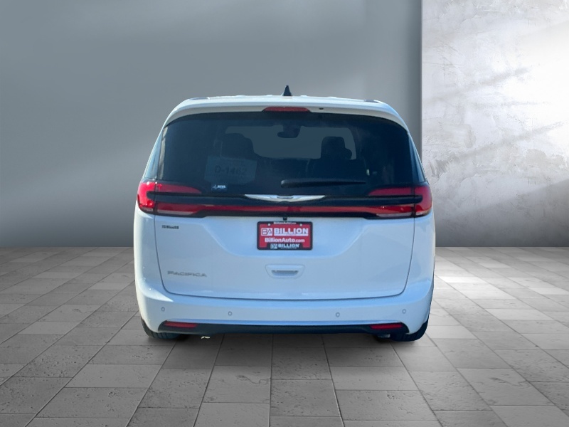 2026 Chrysler Pacifica