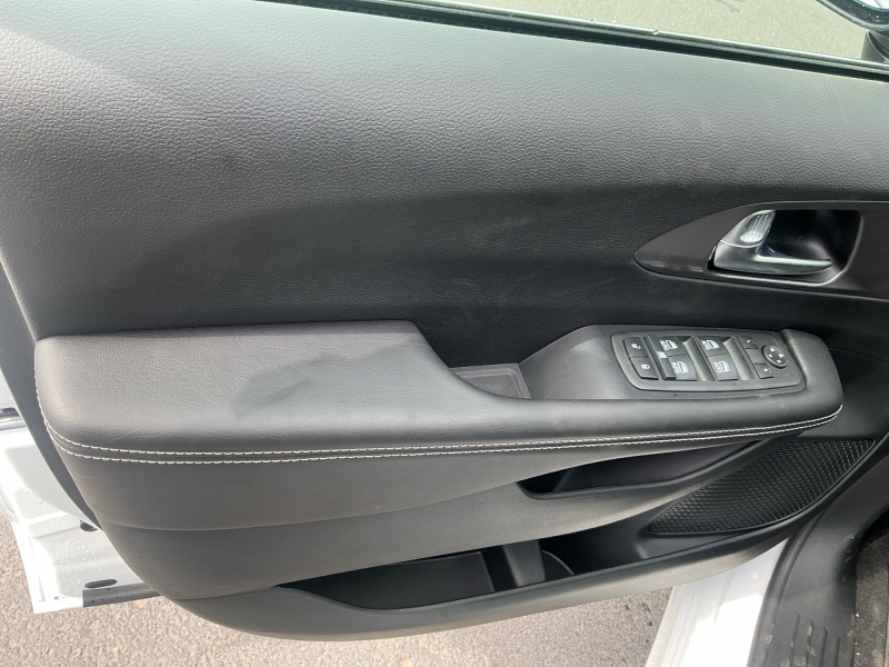 2026 Chrysler Voyager