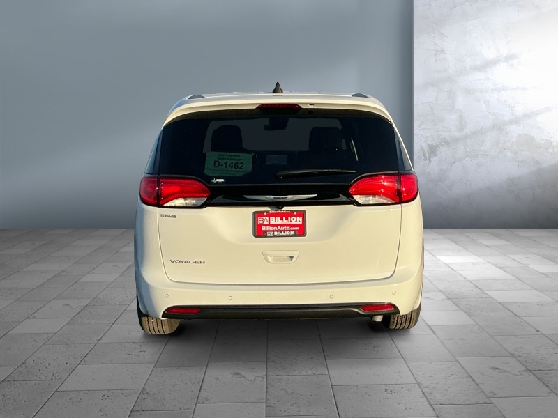 2026 Chrysler Voyager