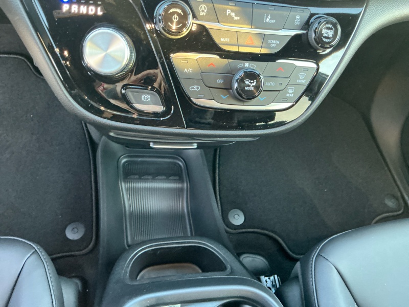 2026 Chrysler Voyager