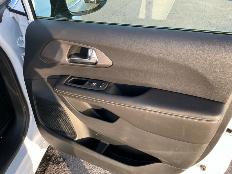 2026 Chrysler Voyager