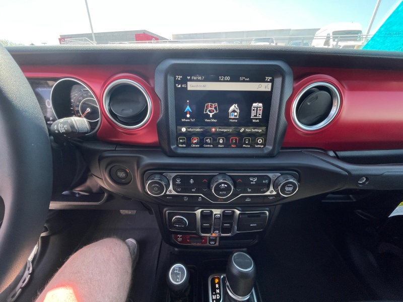 2023 Jeep Gladiator