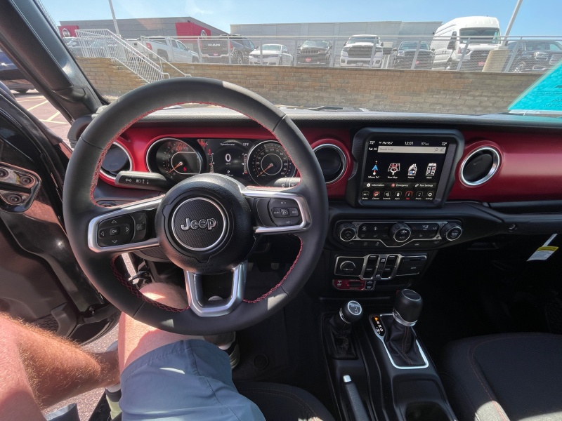2023 Jeep Gladiator