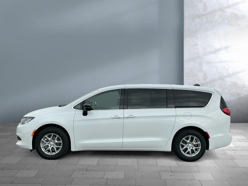 2026 Chrysler Voyager