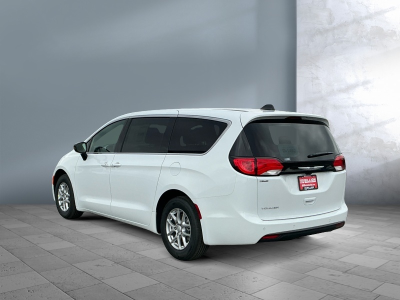 2026 Chrysler Voyager