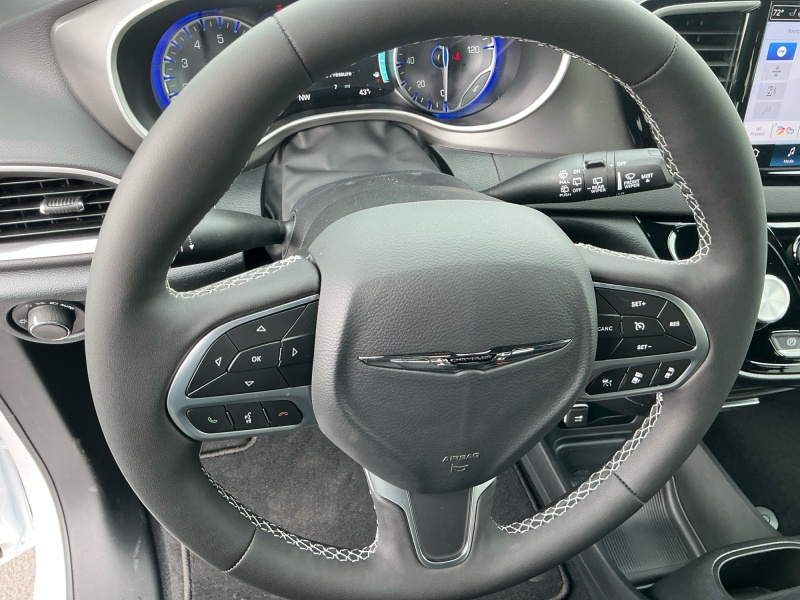 2026 Chrysler Voyager