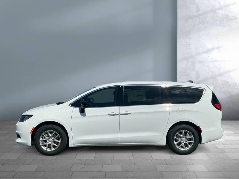 2026 Chrysler Voyager