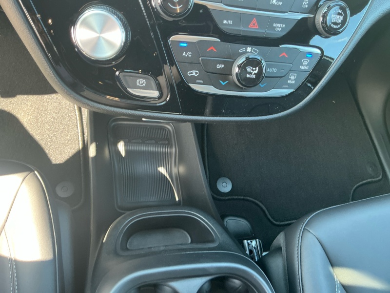 2026 Chrysler Voyager