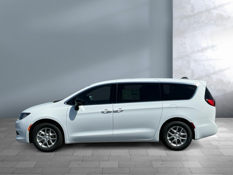 2026 Chrysler Voyager