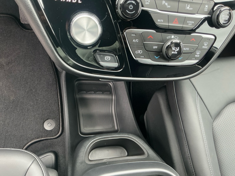 2026 Chrysler Voyager
