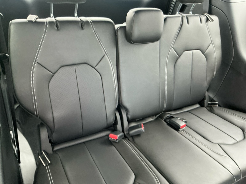 2026 Chrysler Voyager