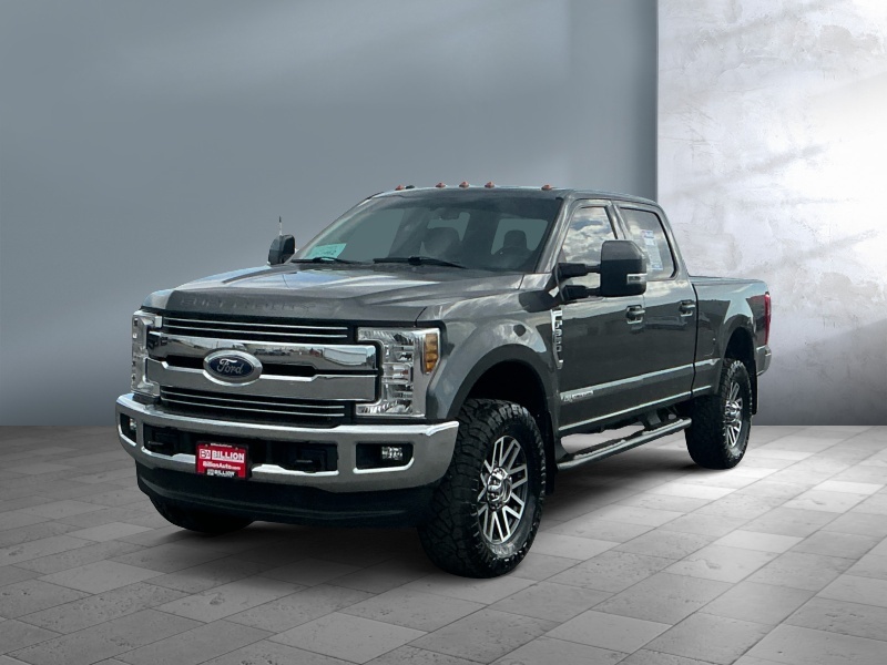 Used 2018 Ford Super Duty F-350 SRW Lariat Trucks