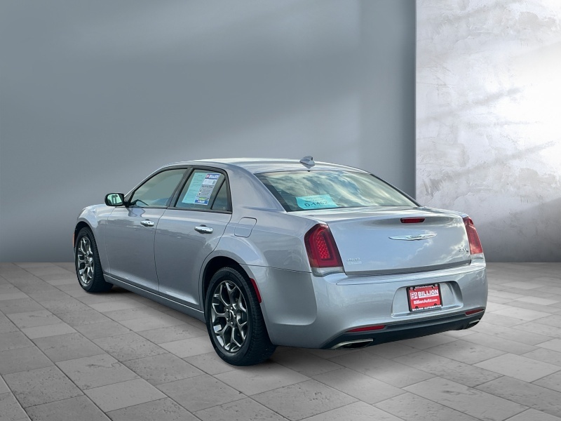 2016 Chrysler 300