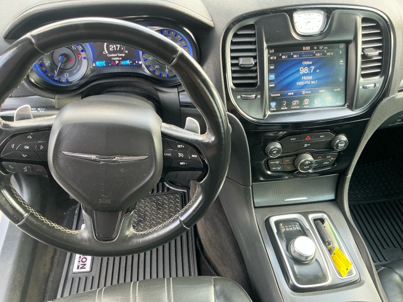 2016 Chrysler 300