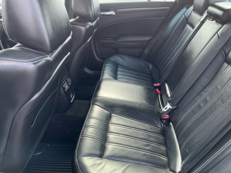 2016 Chrysler 300