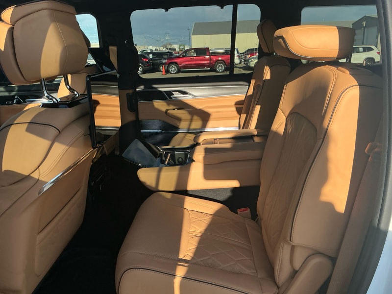 2026 Jeep Grand Wagoneer