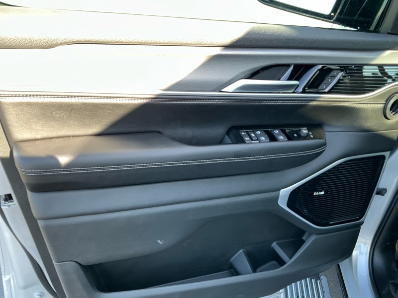 2026 Jeep Grand Wagoneer L