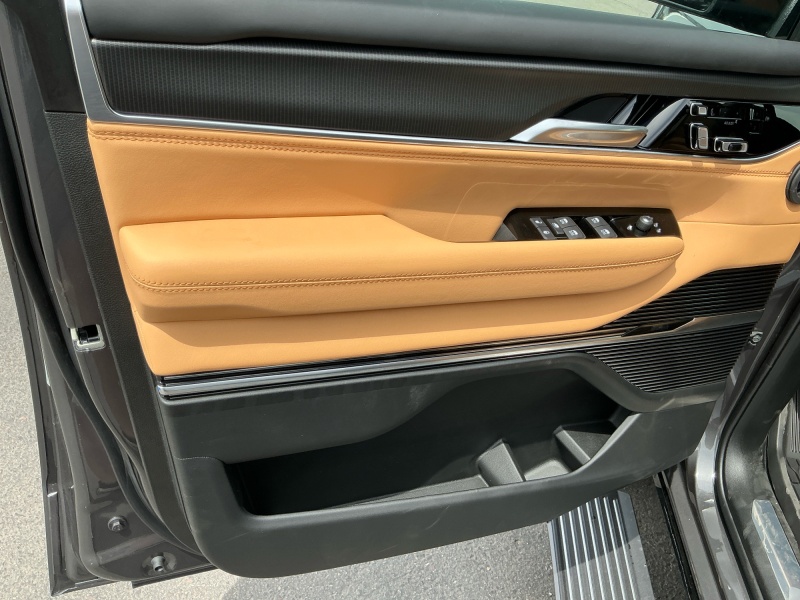 2026 Jeep Grand Wagoneer L
