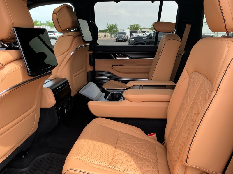 2026 Jeep Grand Wagoneer L