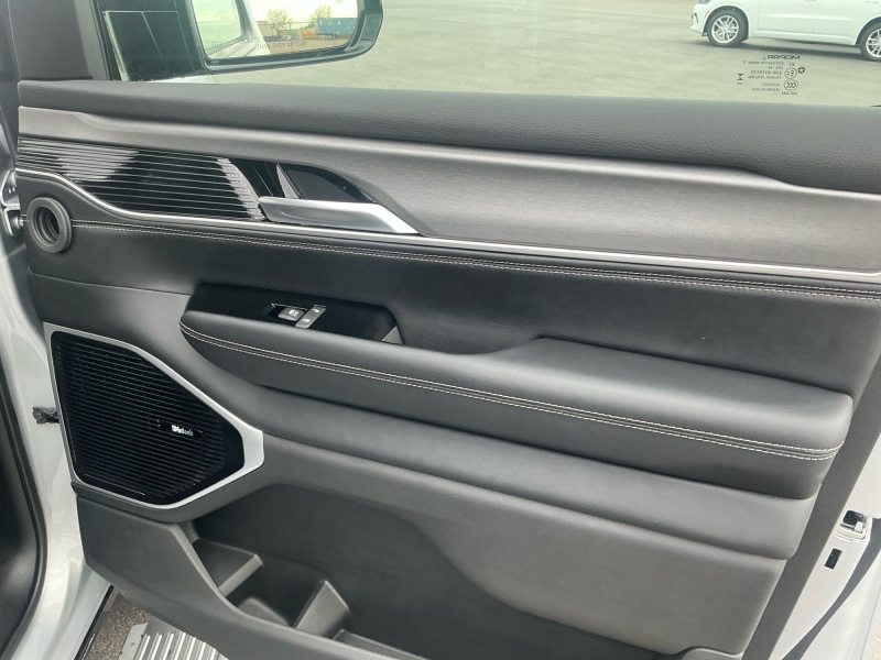 2026 Jeep Grand Wagoneer L