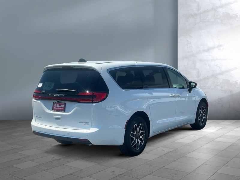 2027 Chrysler Pacifica