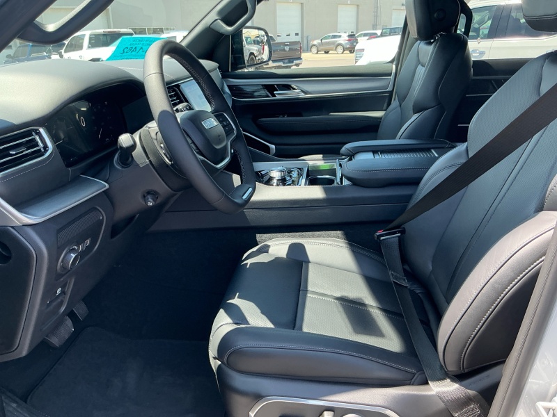2026 Jeep Grand Wagoneer