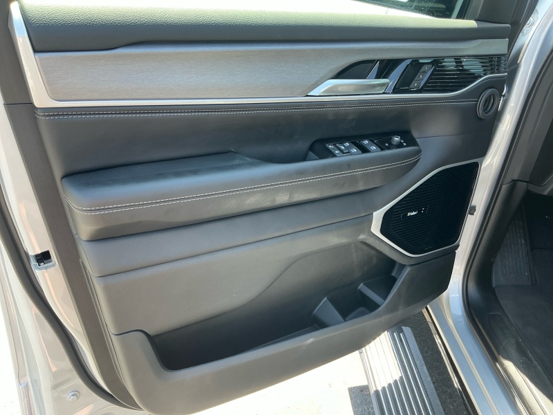 2026 Jeep Grand Wagoneer