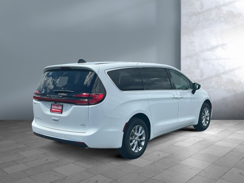 2027 Chrysler Pacifica