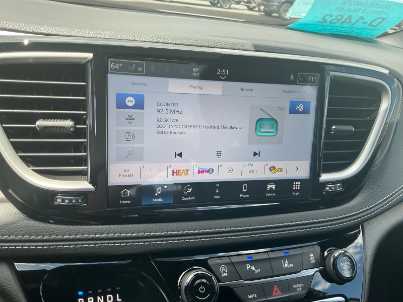 2027 Chrysler Pacifica