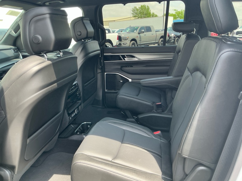 2026 Jeep Grand Wagoneer