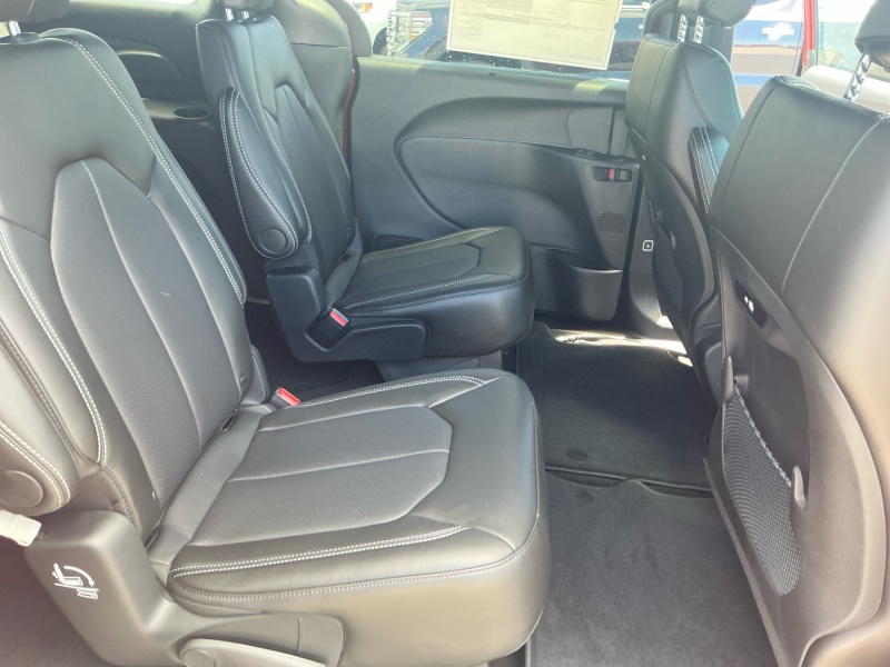 2027 Chrysler Pacifica