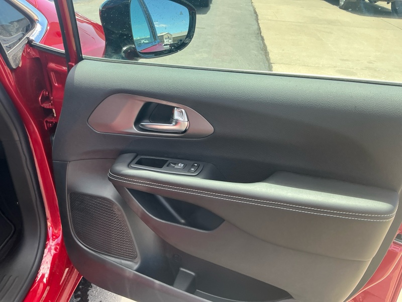 2027 Chrysler Pacifica