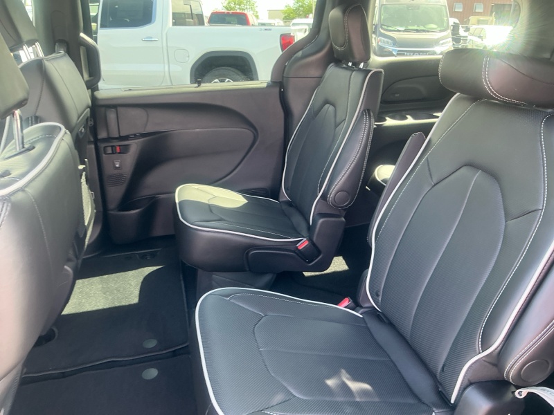 2027 Chrysler Pacifica