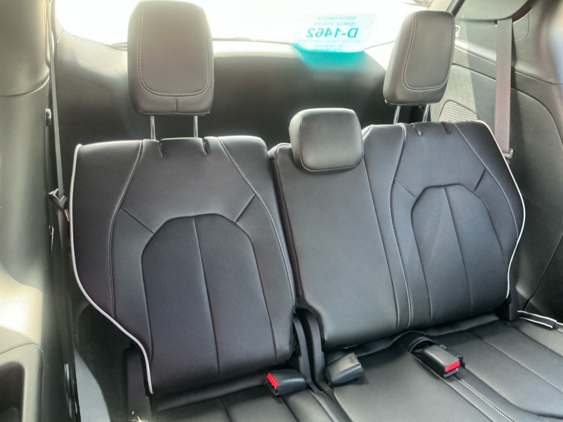 2027 Chrysler Pacifica