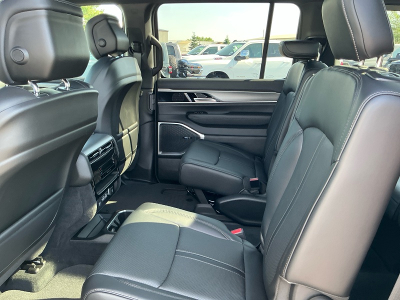 2026 Jeep Grand Wagoneer