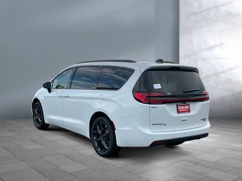 2027 Chrysler Pacifica